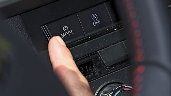 Με το Σύστημα SEAT Drive Profile είναι δυνατή η εναλλαγή των οδηγικών στιλ (normal, eco, sport και individual).